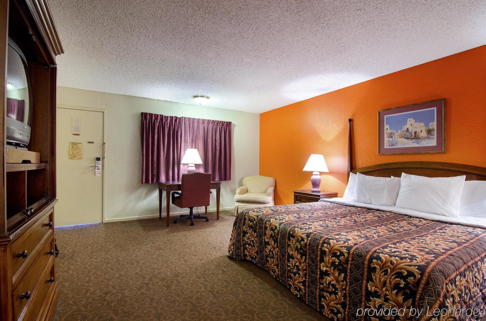 America'S Best Inn And Suites Emporia Exteriér fotografie